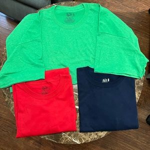 Preowned, Men’s Fruit Of The Loom Shirts.